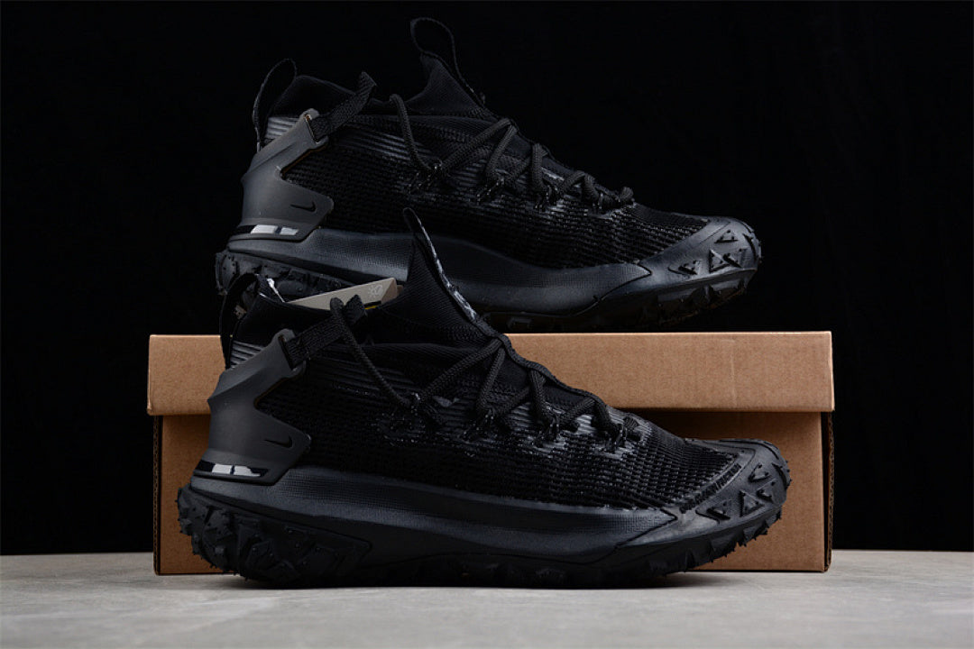 ACG MOUNTAIN FLY 2 LOW BLACK/BLACK/BLACK