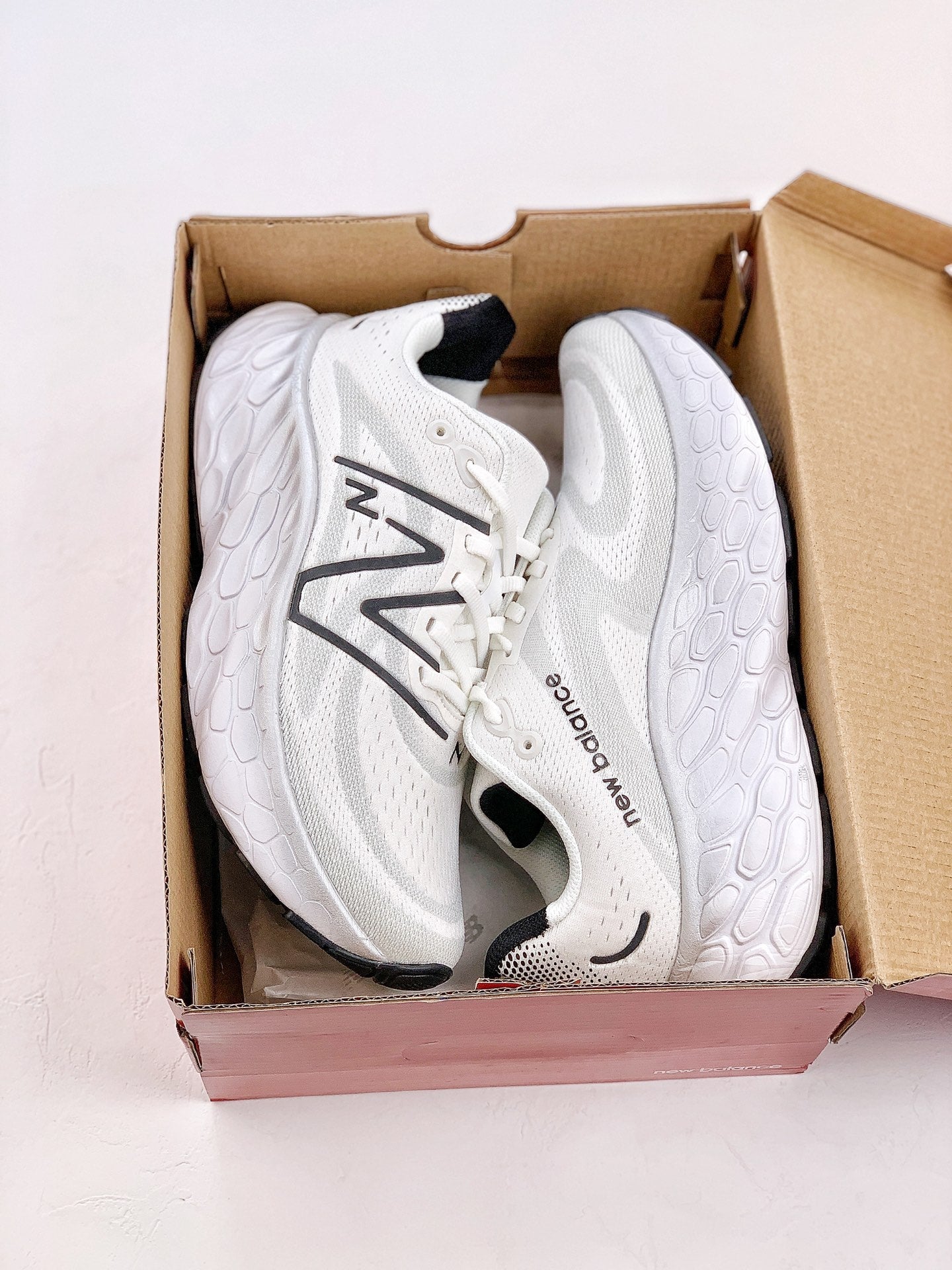New Balance NB Fresh Foam X More v4 White Black