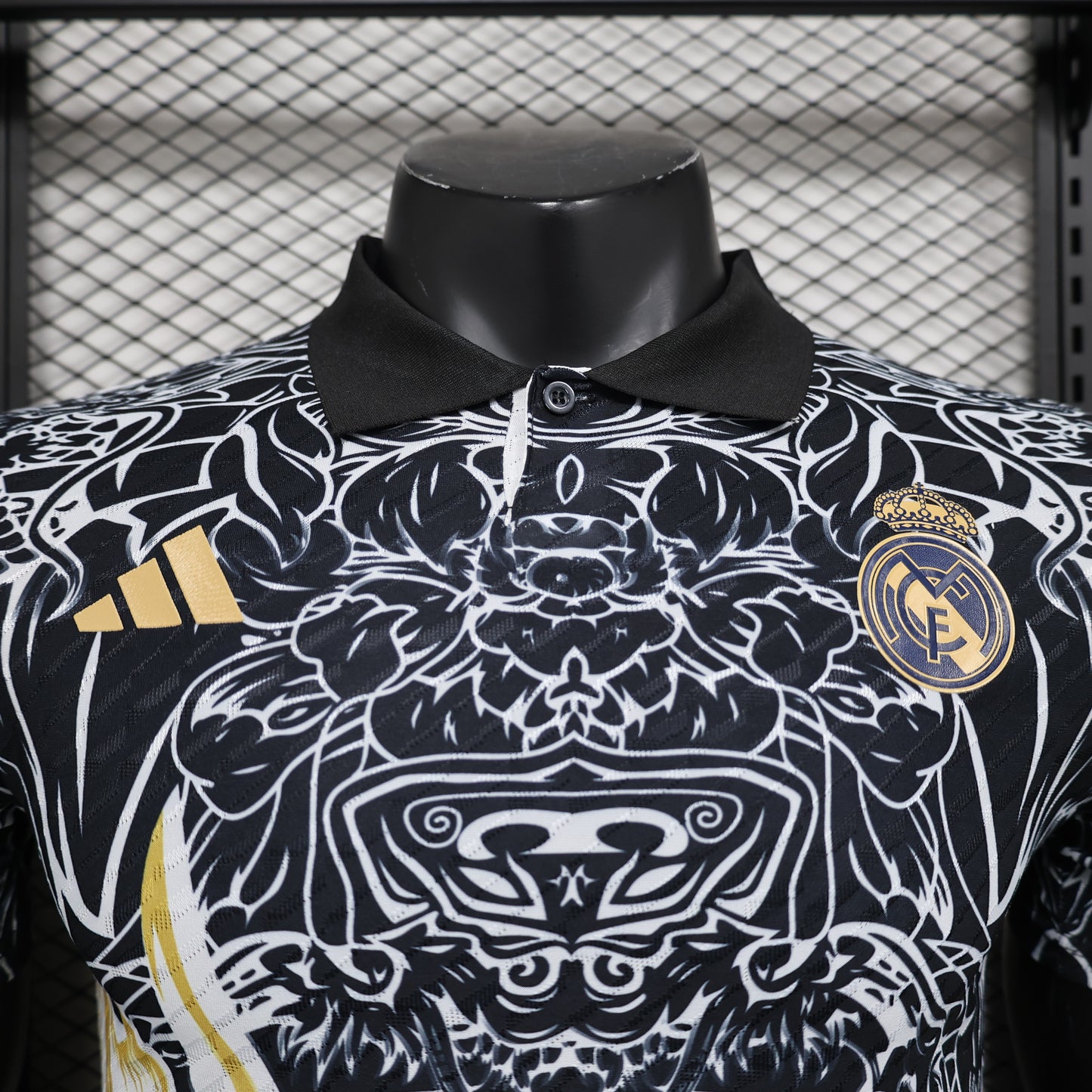 24/25 Players Real Madrid Special Edition S-XXL9