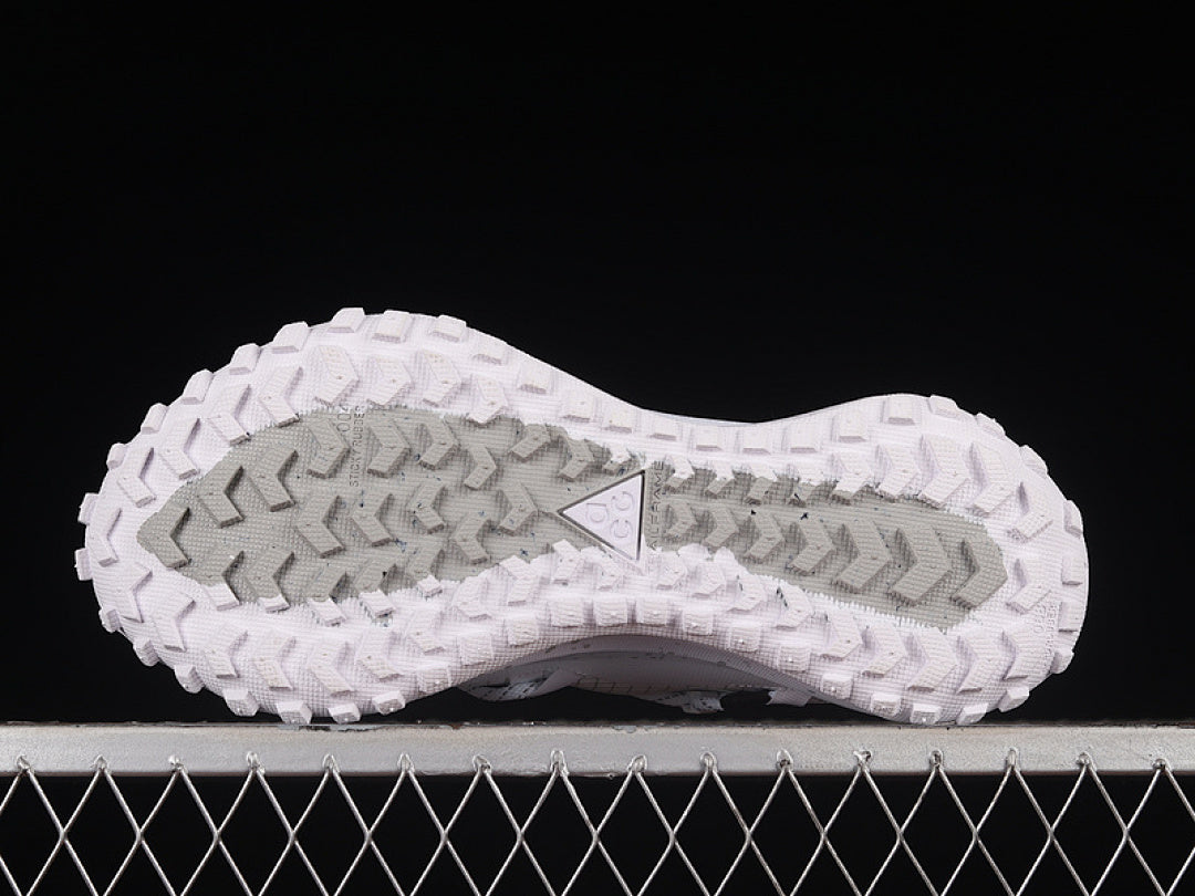 ACG MOUNTAIN FLY LOW GTX SE WHITE/WHITE/WHITE