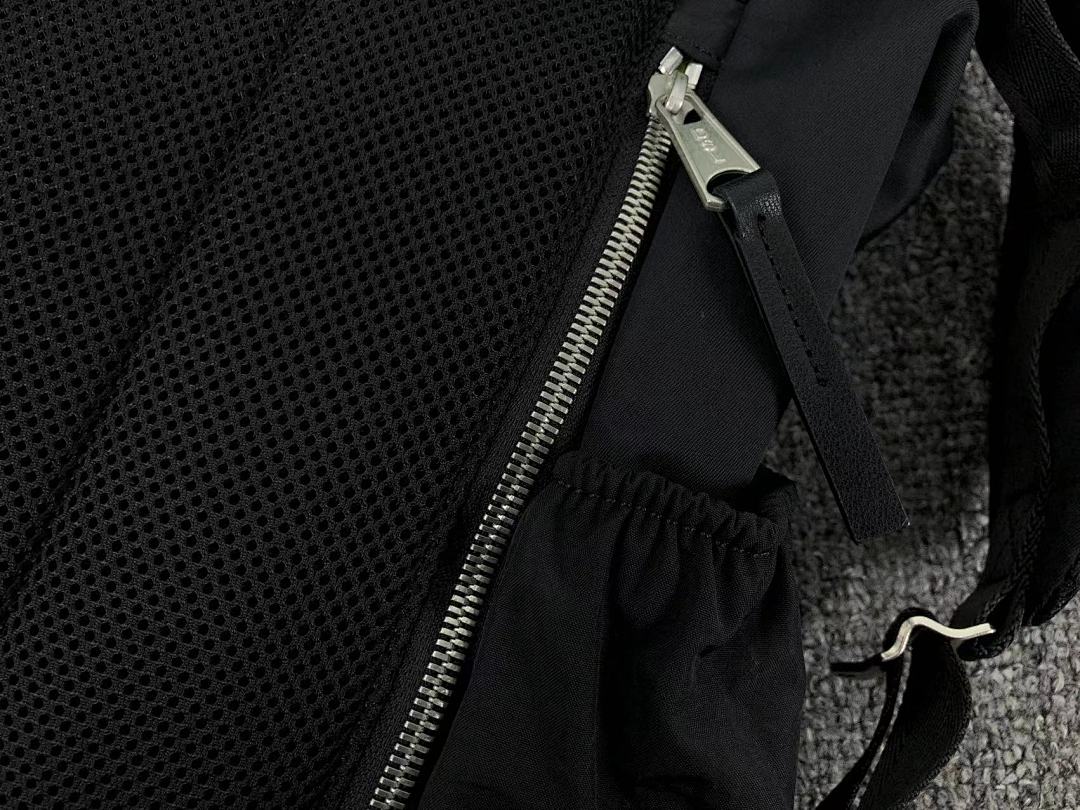 DIESEL BAG 111261575 (长24CM*宽14CM*高35CM)
