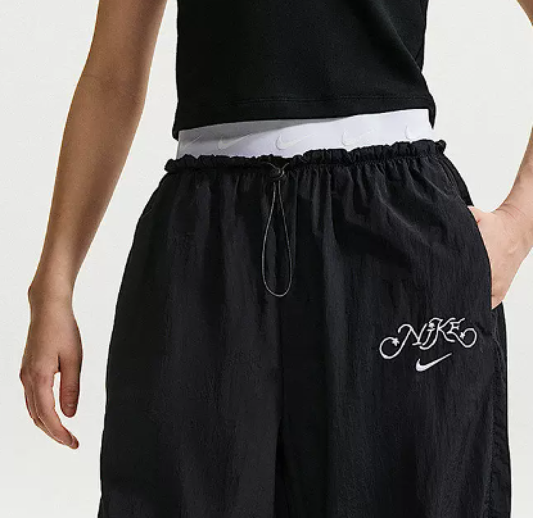 Women Woven Trousers