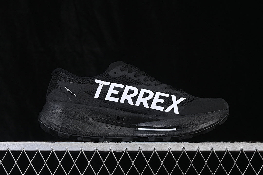 TERREX AGRAVIC SOLE-BOOSTING RUNNING SHOES BLACK/WHITE/BLACK