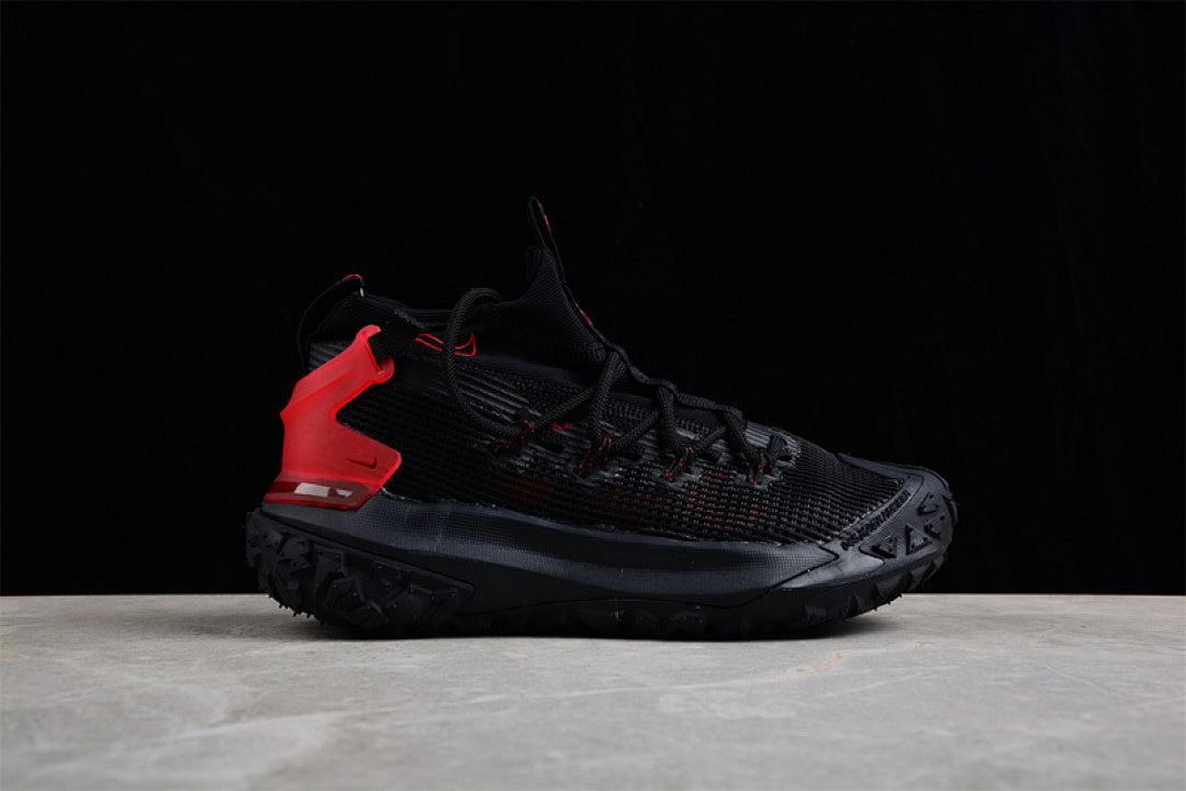 ACG MOUNTALN FLY LOW GTX SE BLACK/BLACK/RED