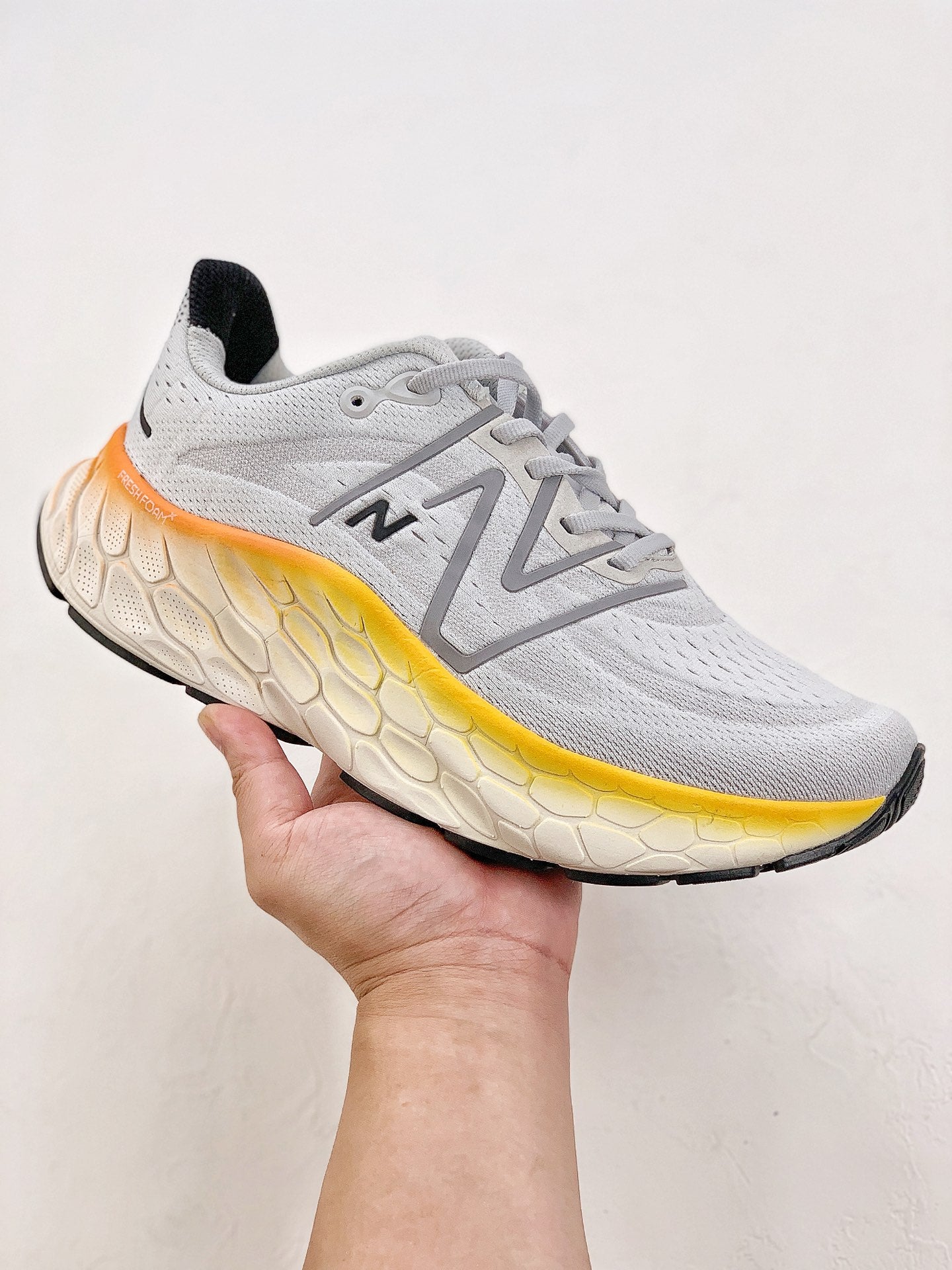 New Balance NB Fresh Foam X More v4 Silver&Orange
