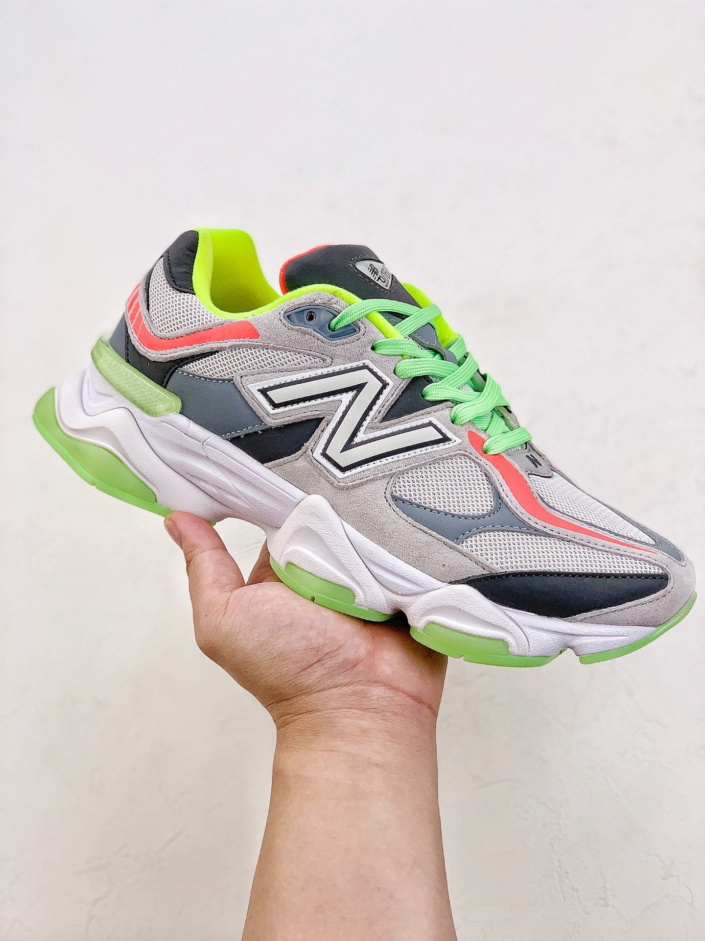 New Balance NB 9060 Silver&Green