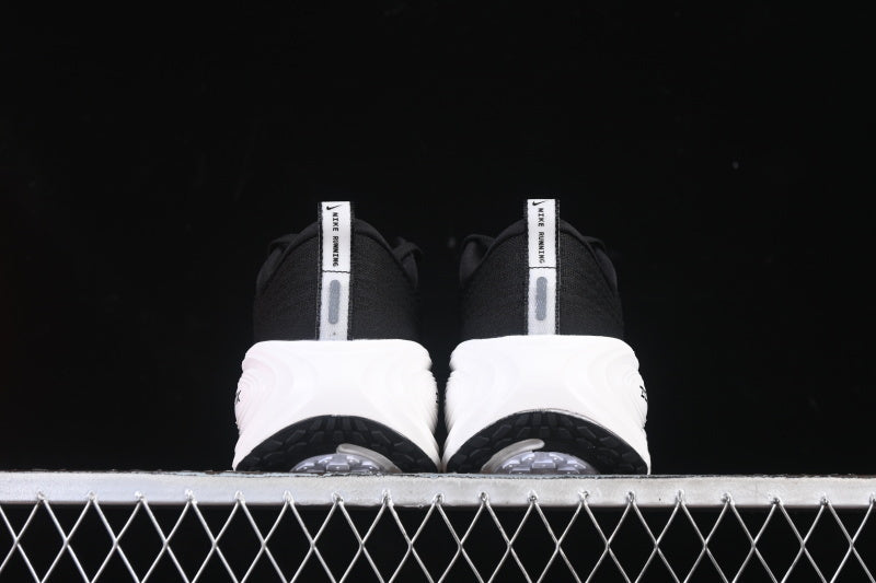 NIKE VOMERO PLUS ZOOM X BLACK/WHITE