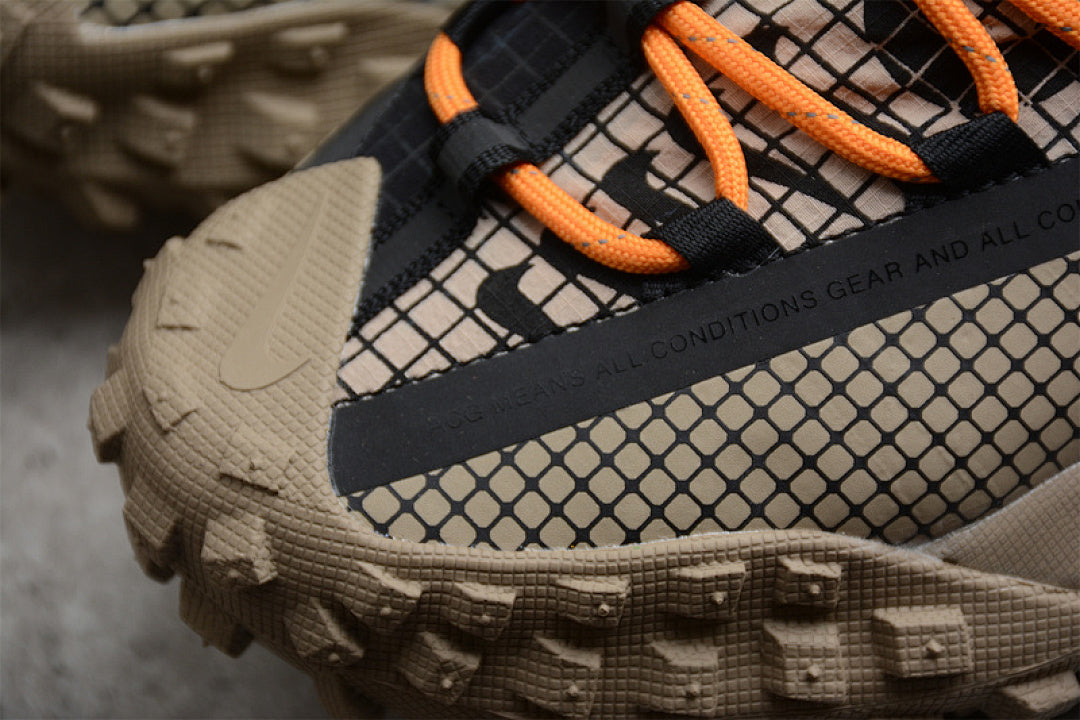 ACG MOUNTAIN FLY LOW FOSSIL STONE/BLACK