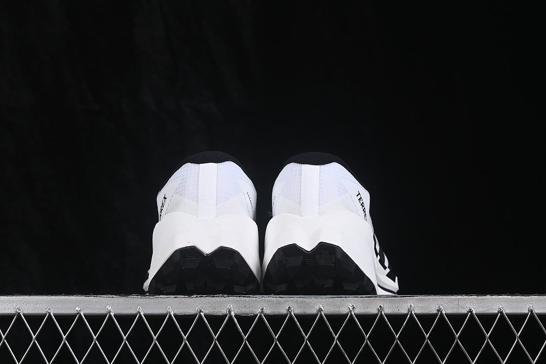 TERREX AGRAVIC TT BREATHABLE SHOES WHITE/BLACK/GREY