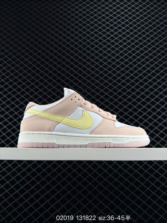 Nike SB Dunk Low Beige Pink New Year Red ❤️ Cost effective ceiling trial version, original first layer material, exclusive version, distillation processing brings better visual and foot experience. Large factory pure original quality, clean delivery, electric embroidery technology, leather cutting clean