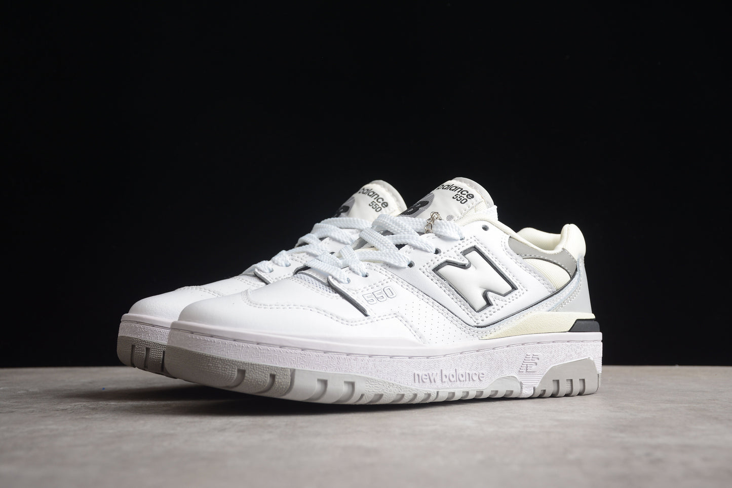NB 550 white/grey shoes