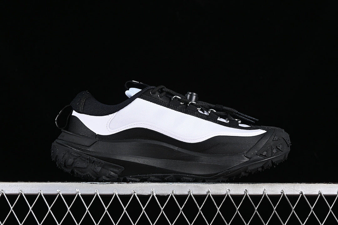 ACG MOUNTAIN FLY 2 LOW SP BLACK/BLACK/WHITE