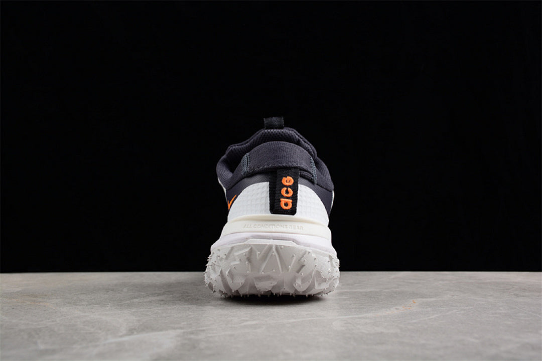 ACG MOUNTAIN FLY 2 WHITE/BLACK