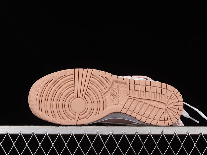 【300】[DD1503-118]-[DUNK LOW WHITE/PINK]-[WOMAN:36-41]