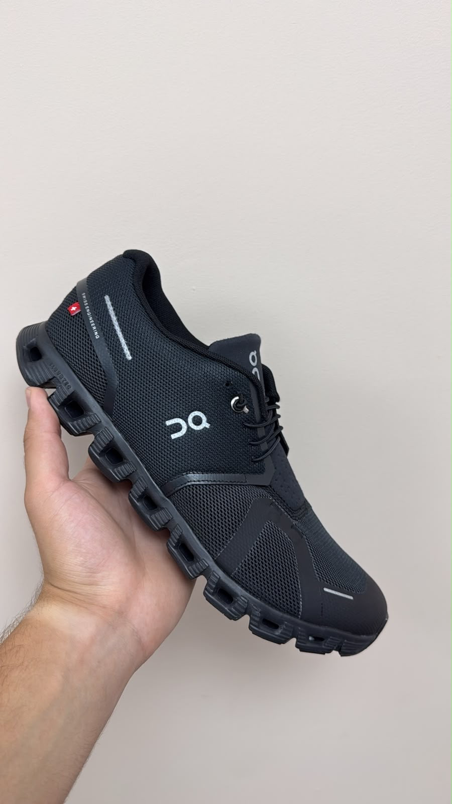 On Cloud Running Stock