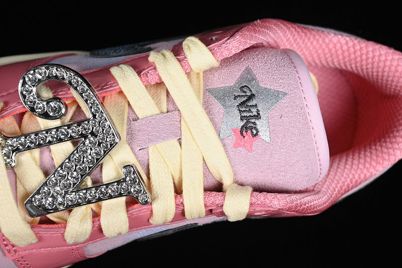 DUNK LOW LX BARBIE PINK FOAM/PALE VANILLA/BLACK/LOTUS PINK