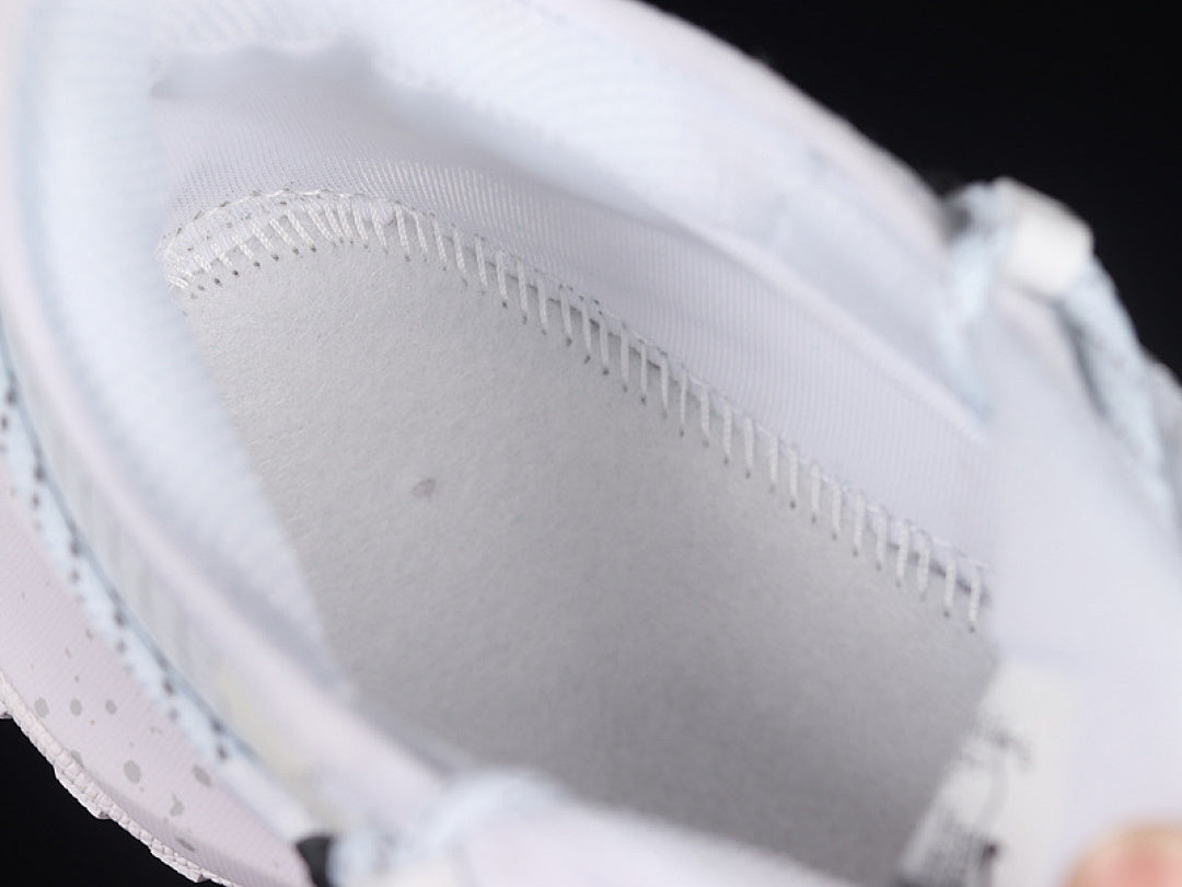 ACG MOUNTAIN FLY LOW GTX SE WHITE/WHITE/WHITE