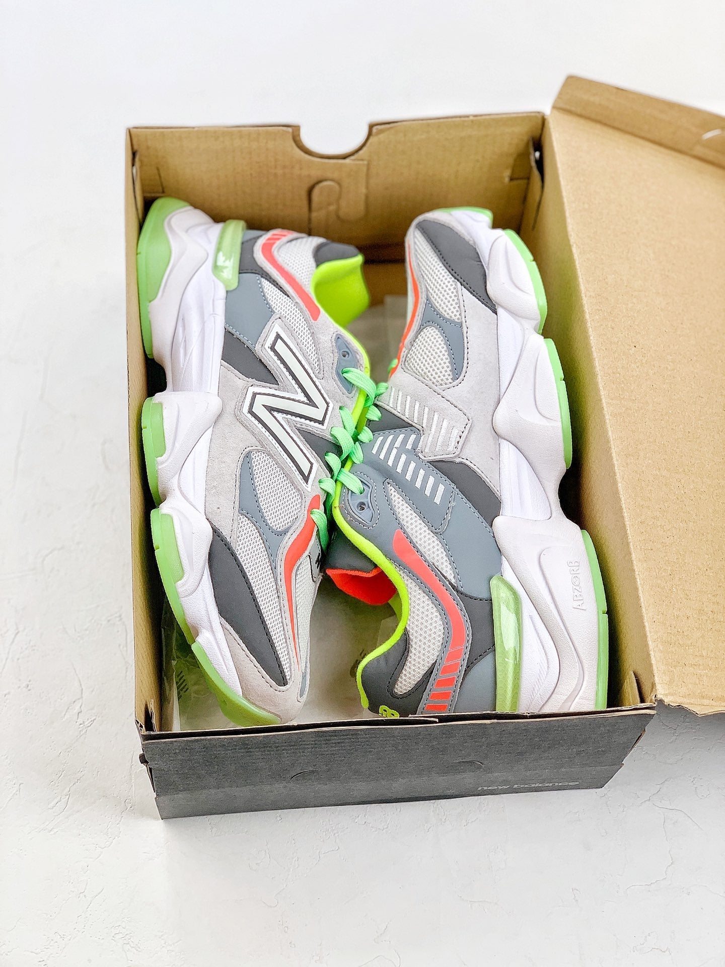 New Balance NB 9060 Silver&Green
