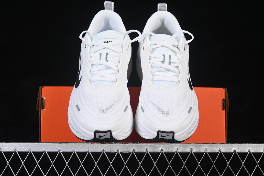 NIKE VOMERO PLUS ZOOM X WHITE/BLACK