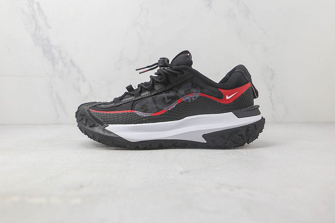 ACG MOUNTAIN FLY 2 LOW BLACK/WHITE/RED