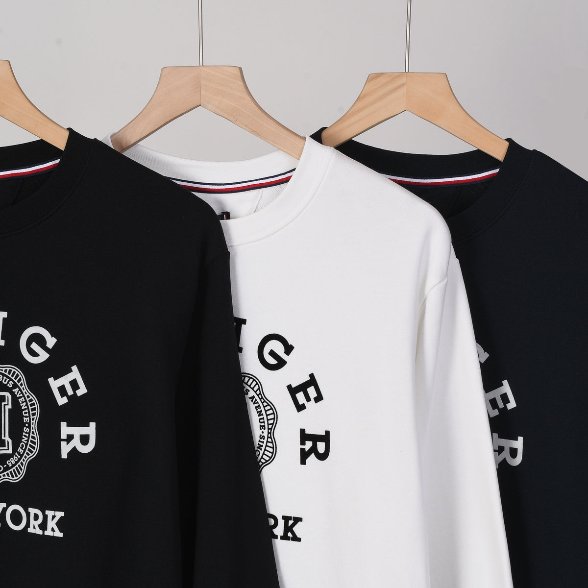 313#TommyCrew Neck Sweatshirt