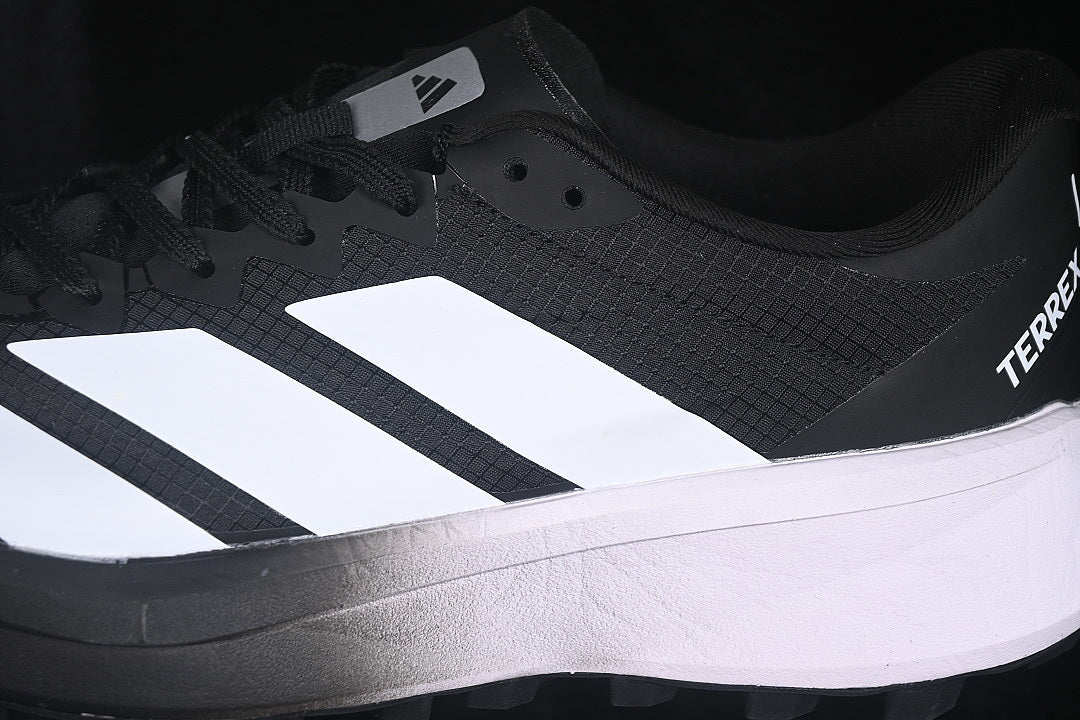 TERREX AGRAVIC 4 RUNNING SHOES BLACK/WHITE