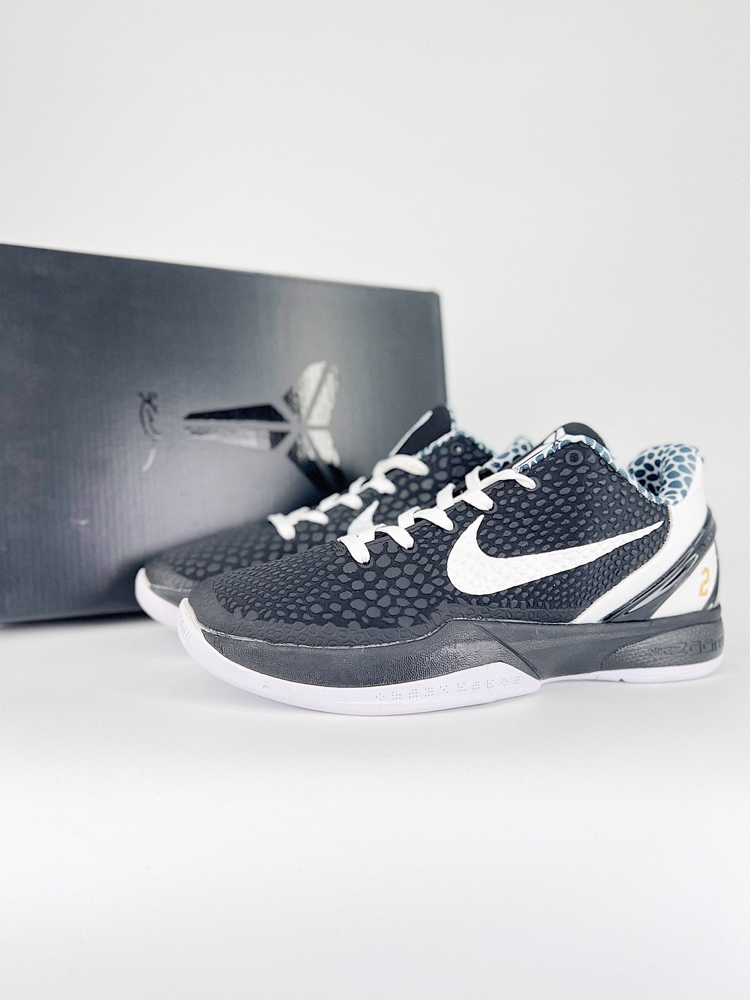 NIKE Zoom KOBE 6