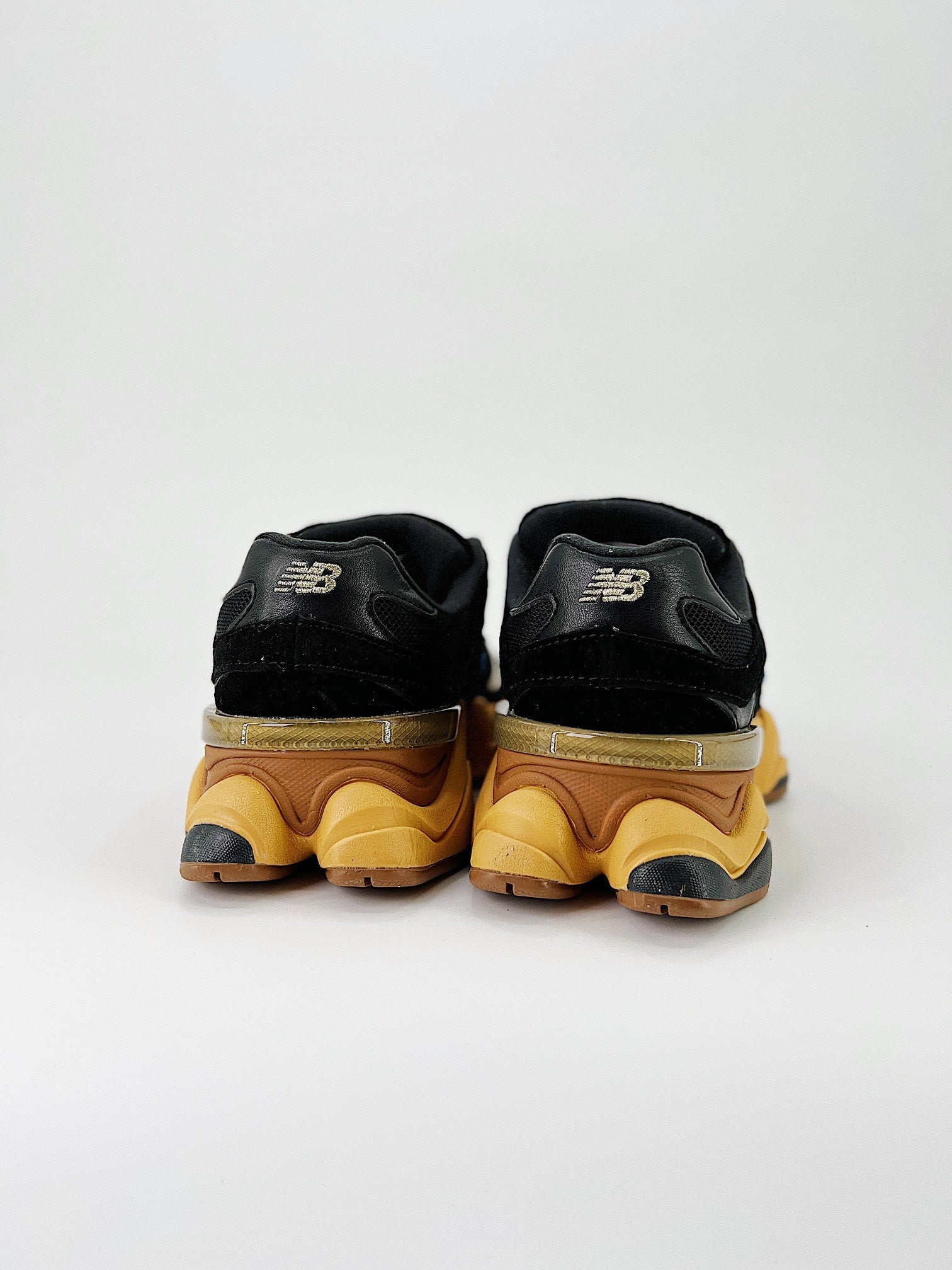 New Balance NB 9060 Black/Yellow
