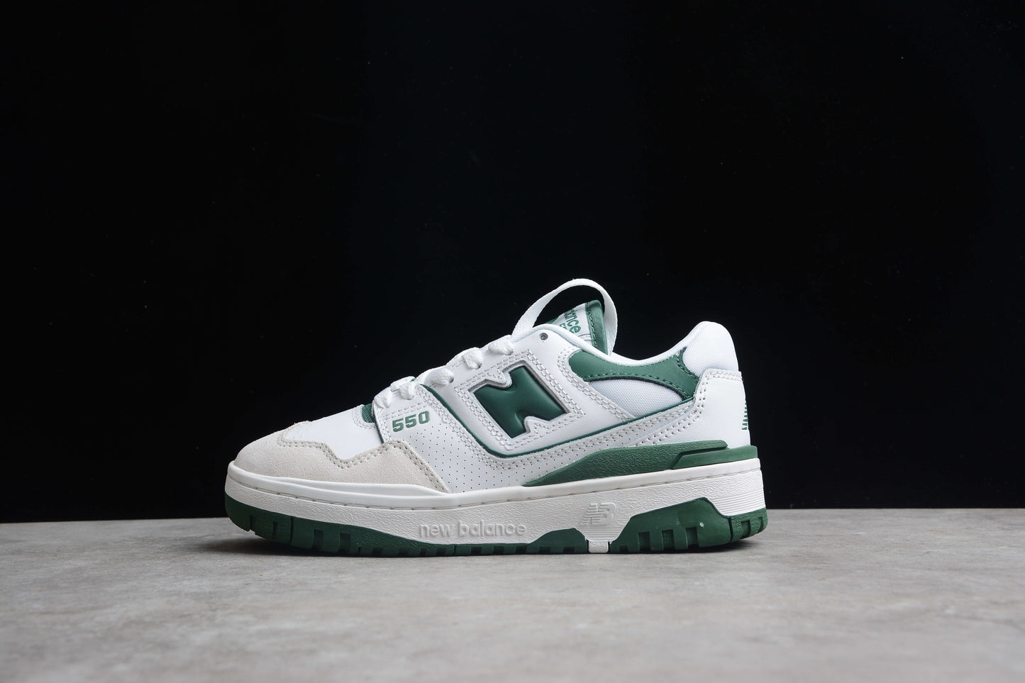 NB 550 green shoes