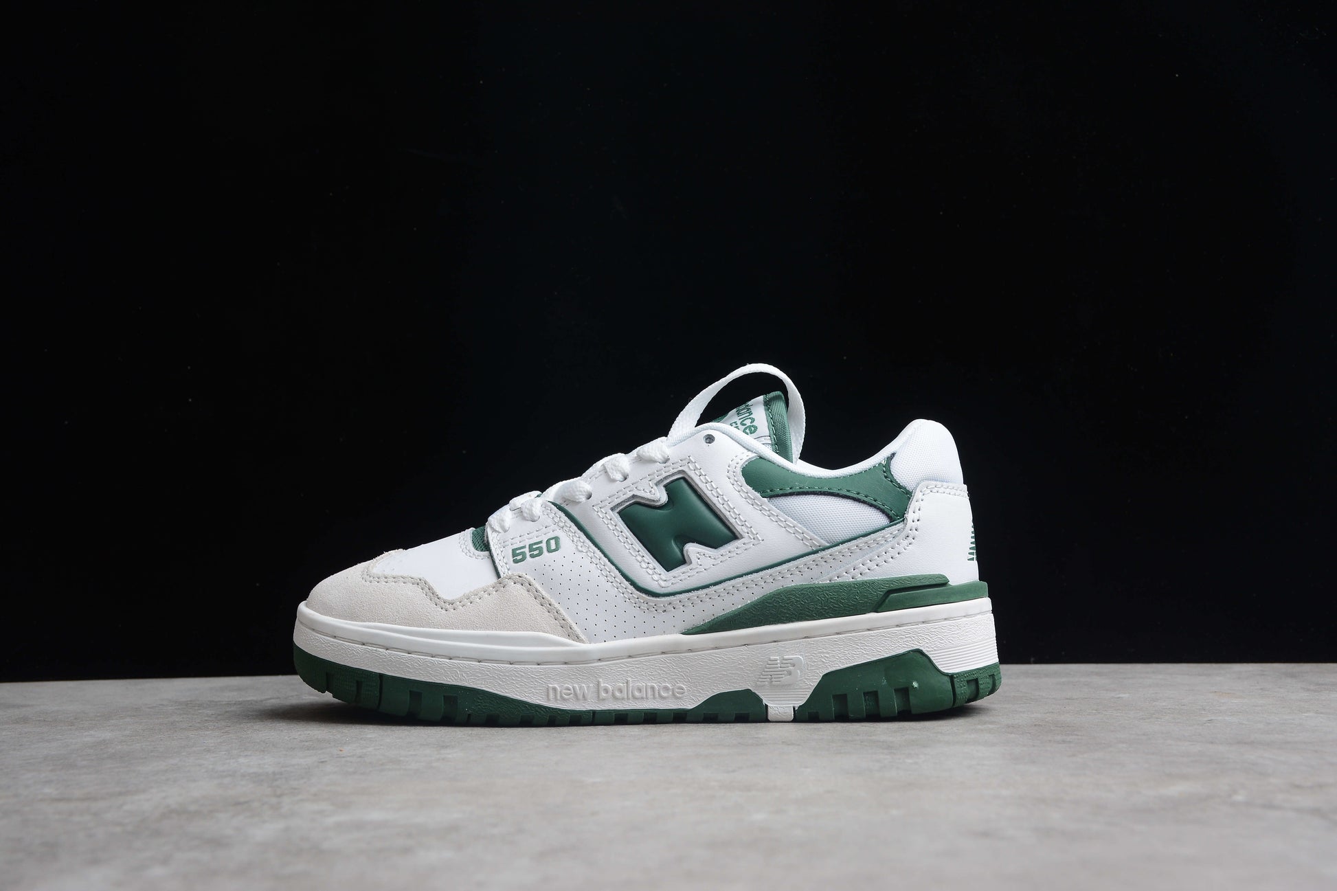 NB 550 green shoes