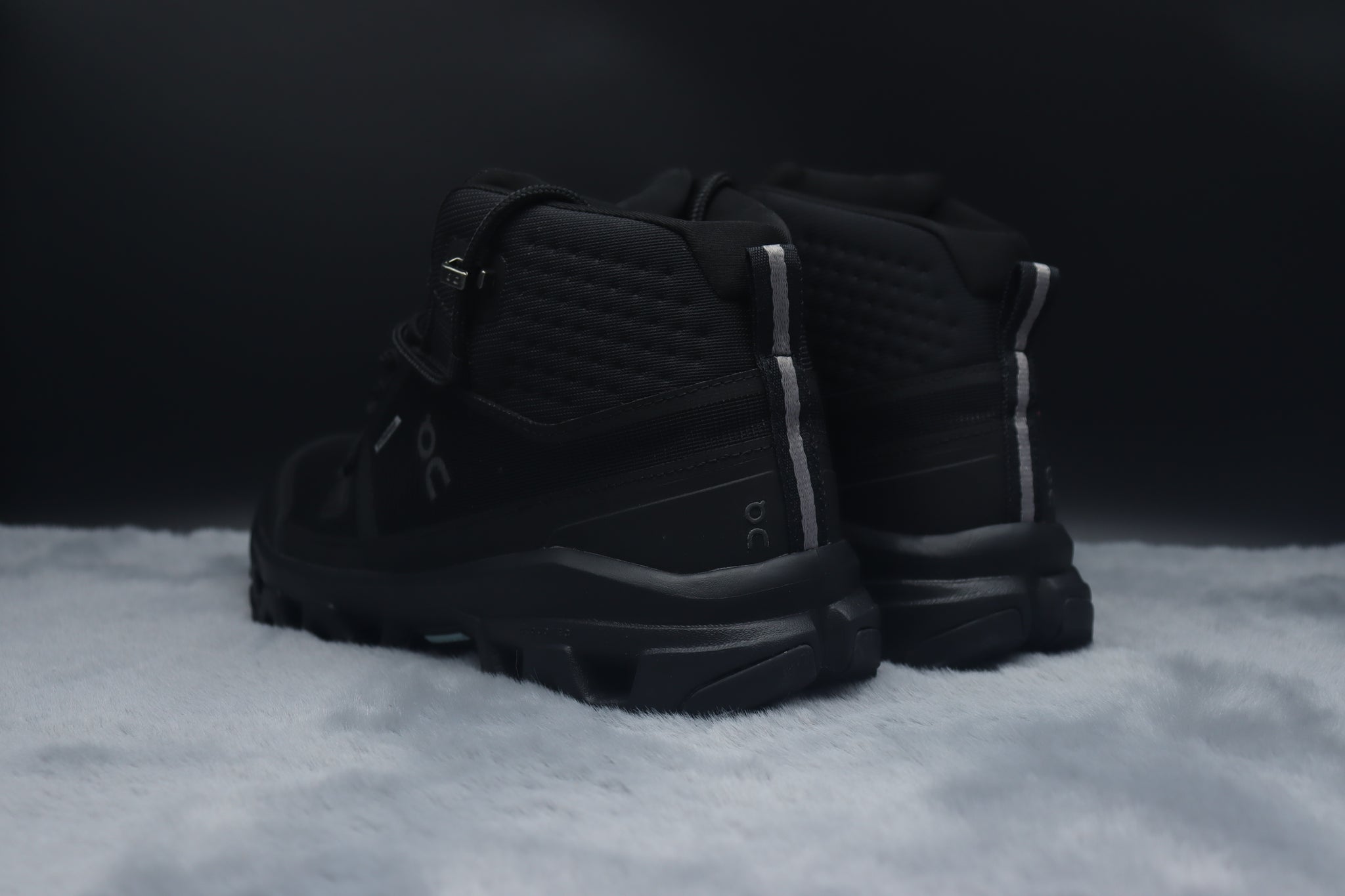 ONCLOUD ROCK LOW WATER PROOF