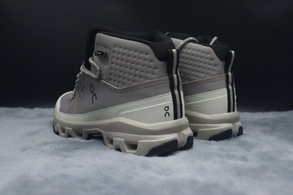 ONCLOUD ROCK LOW WATER PROOF