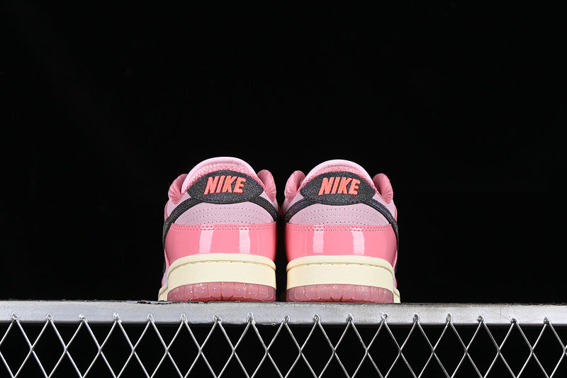 DUNK LOW LX BARBIE PINK FOAM/PALE VANILLA/BLACK/LOTUS PINK