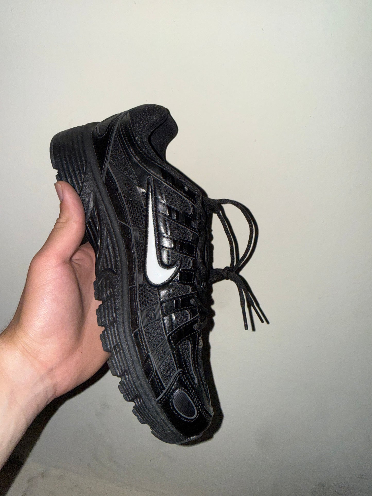 Nike p6000 black