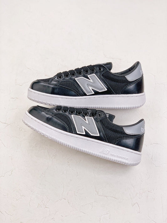 New Balance Pro Court
Black