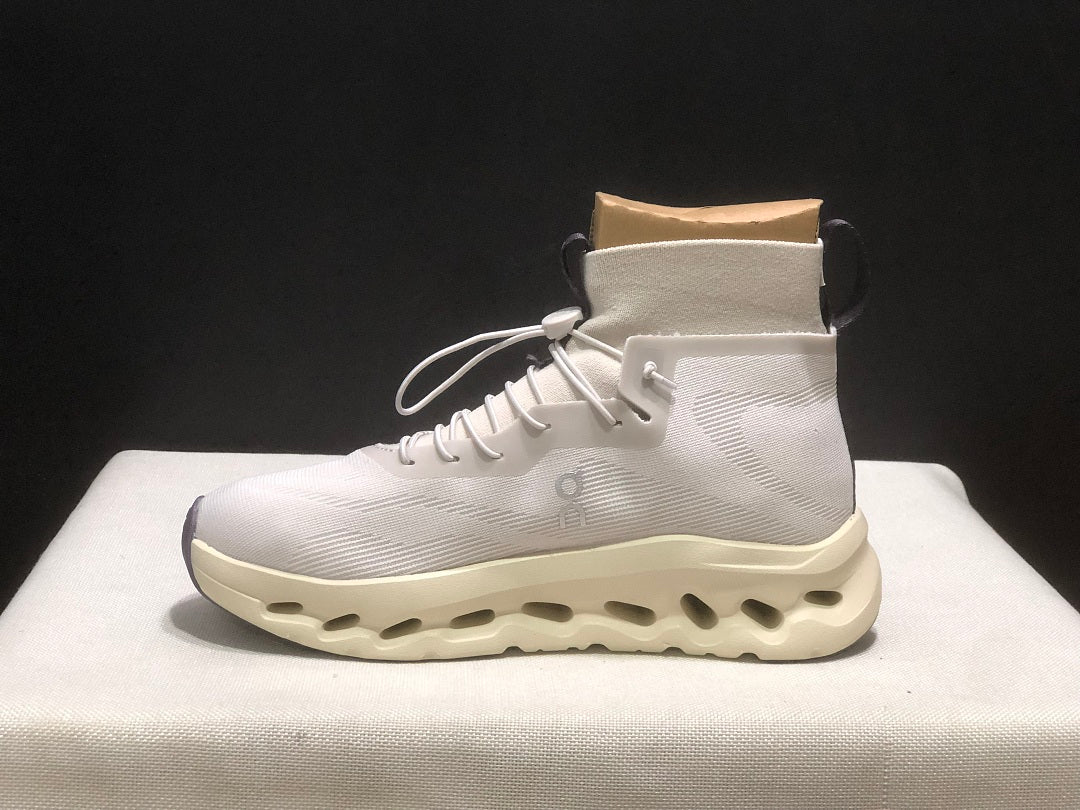 On Cloud Cloudtilt White/Beige/Brown
