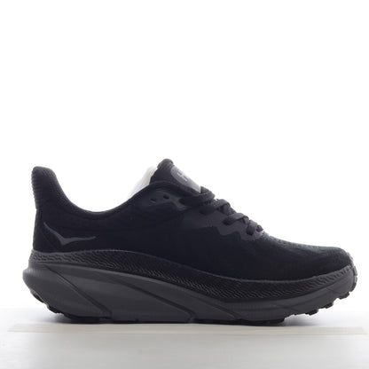 HOKA ONE ONE Challenger ART 7