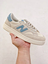 New Balance Pro Court
Beige Ocean blue