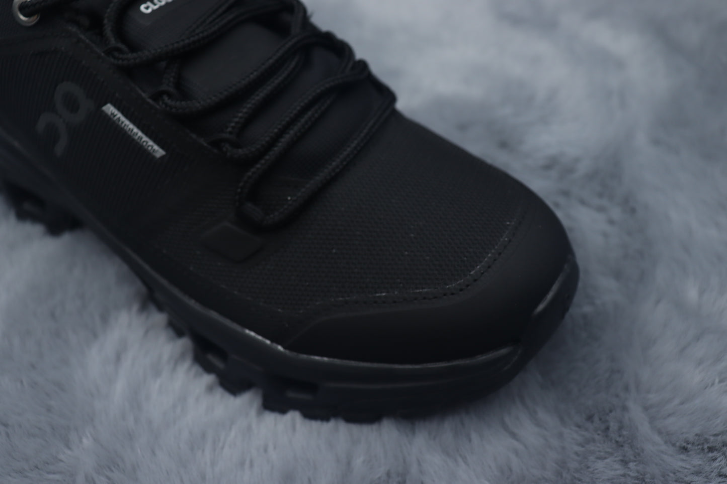 ONCLOUD ROCK LOW WATER PROOF