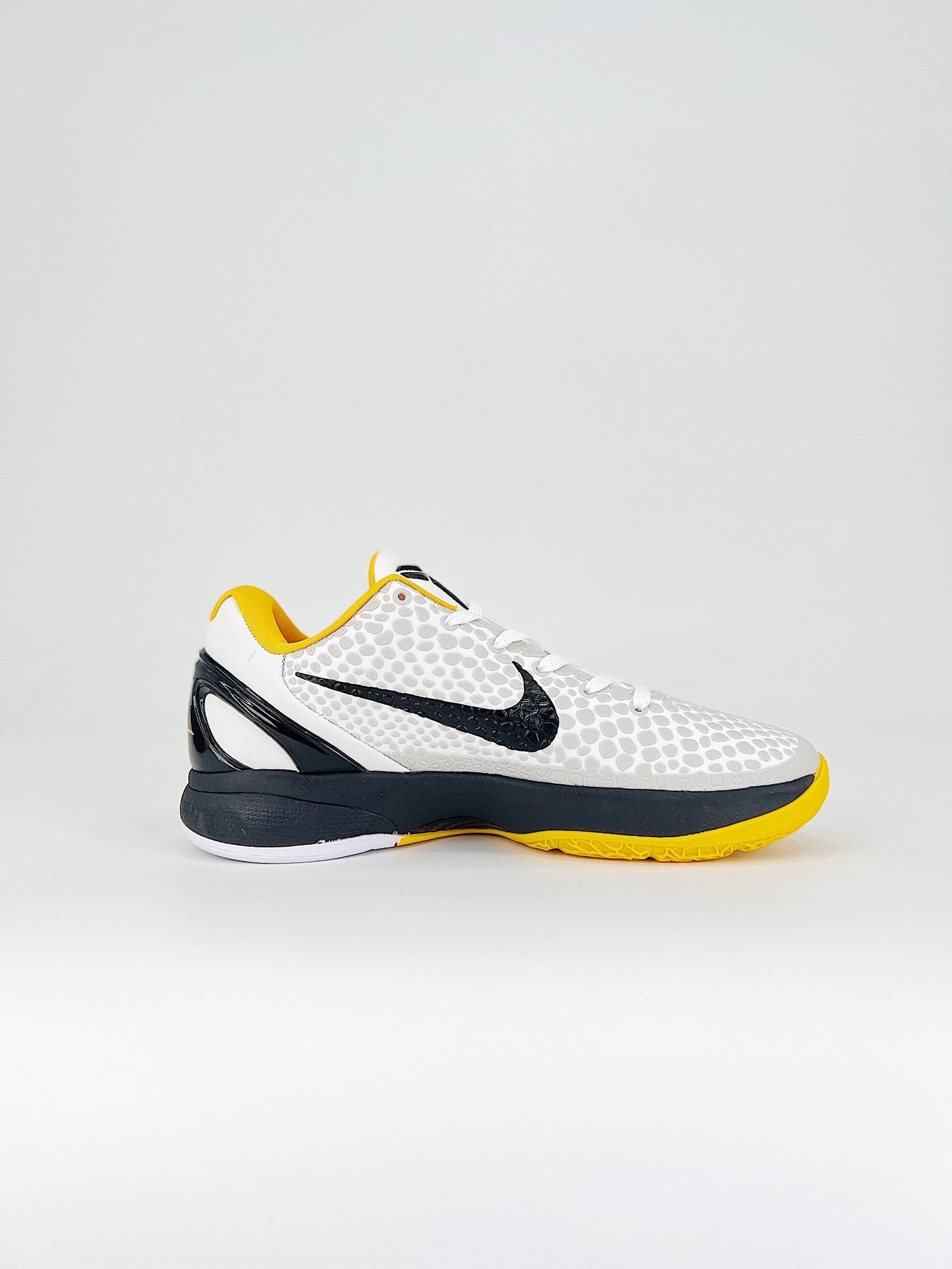NIKE Zoom KOBE 6