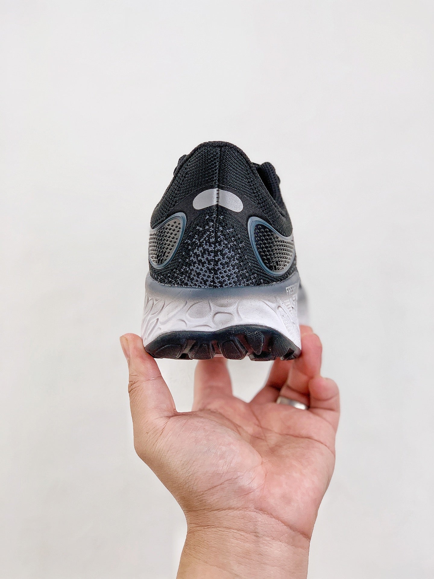 New Balance NB Fresh Foam Black/White
