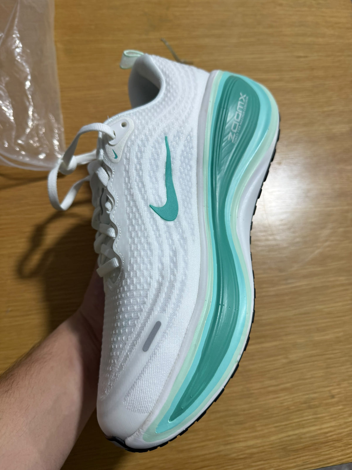 Nike vomero plus stock