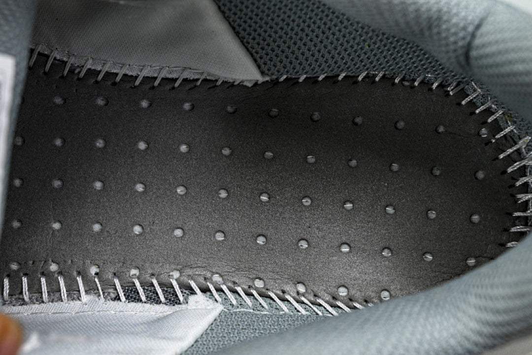 【270】NFOA8AEP-CIY THENORTHFACE ENDURIS 4 GREY/GREEN/WHITE