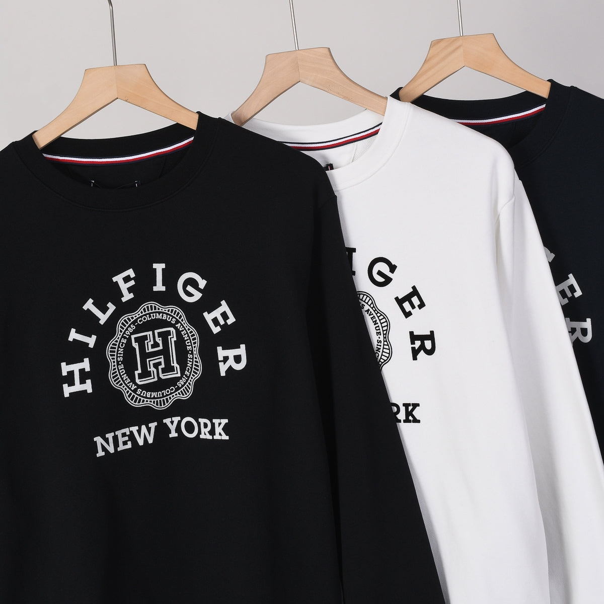 313#TommyCrew Neck Sweatshirt
