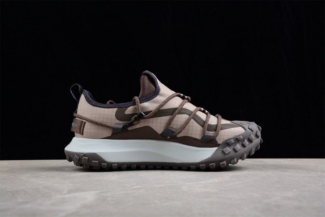 ACG MOUNTAIN FLY LOW SE IRONSTONE/LIGHT IRON ORE/LIGHT BONE/MALT