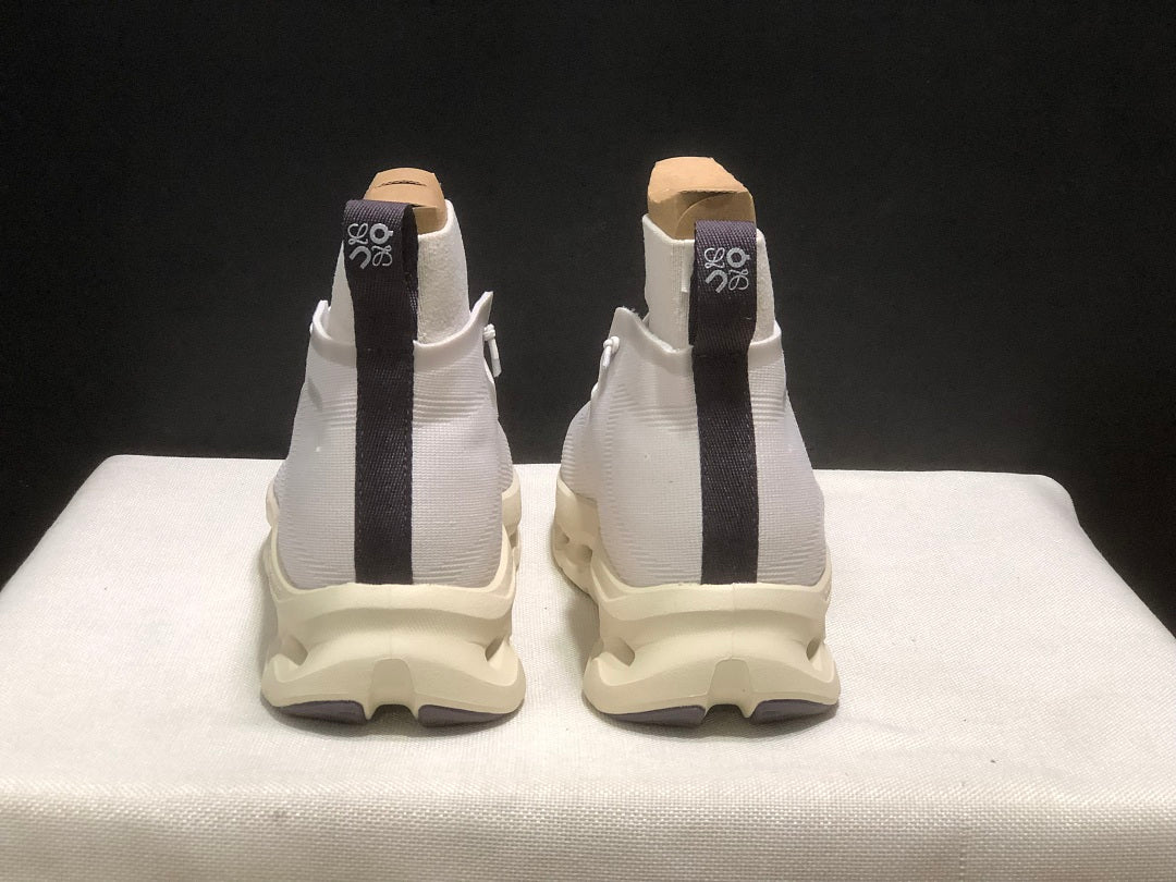 On Cloud Cloudtilt White/Beige/Brown