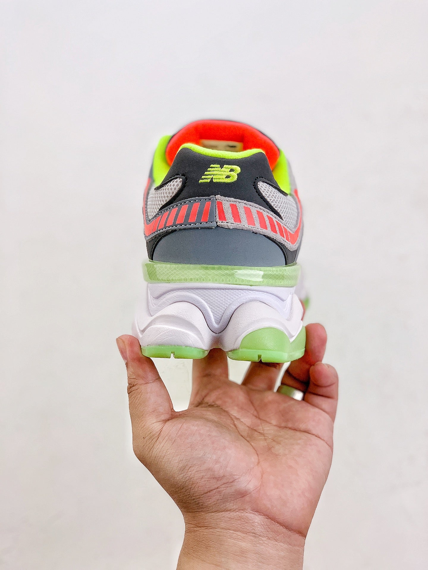 New Balance NB 9060 Silver&Green
