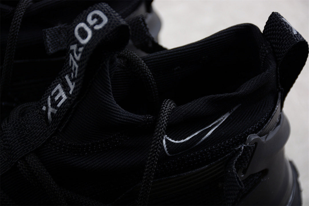 ACG MOUNTAIN FLY 2 LOW BLACK/BLACK/BLACK