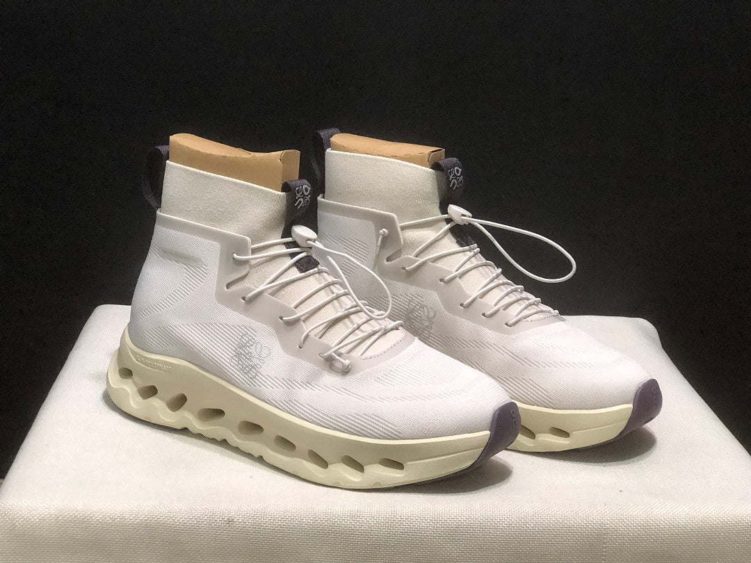 On Cloud Cloudtilt White/Beige/Brown