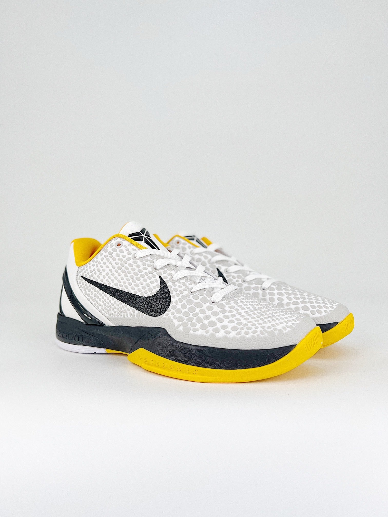 NIKE Zoom KOBE 6